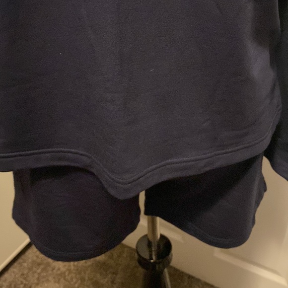 Feathers Pajamas Loungewear Navy Blue Sweatshirt Material Top & Shorts L NWOT - Picture 3 of 8